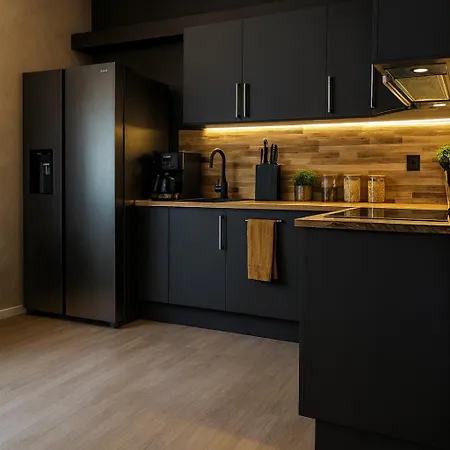 A Place To Stavanger, 4