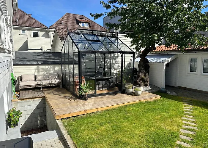 A Place To Stavanger, 4