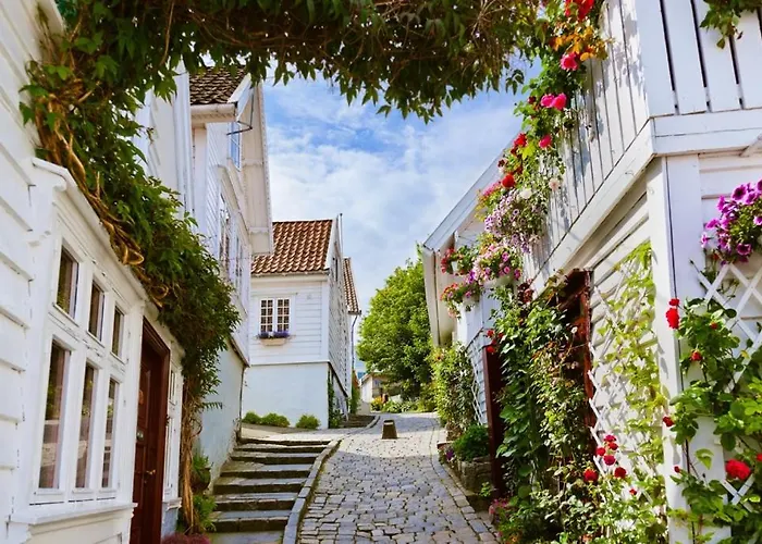 A Place To Stavanger, 4 * Stavanger